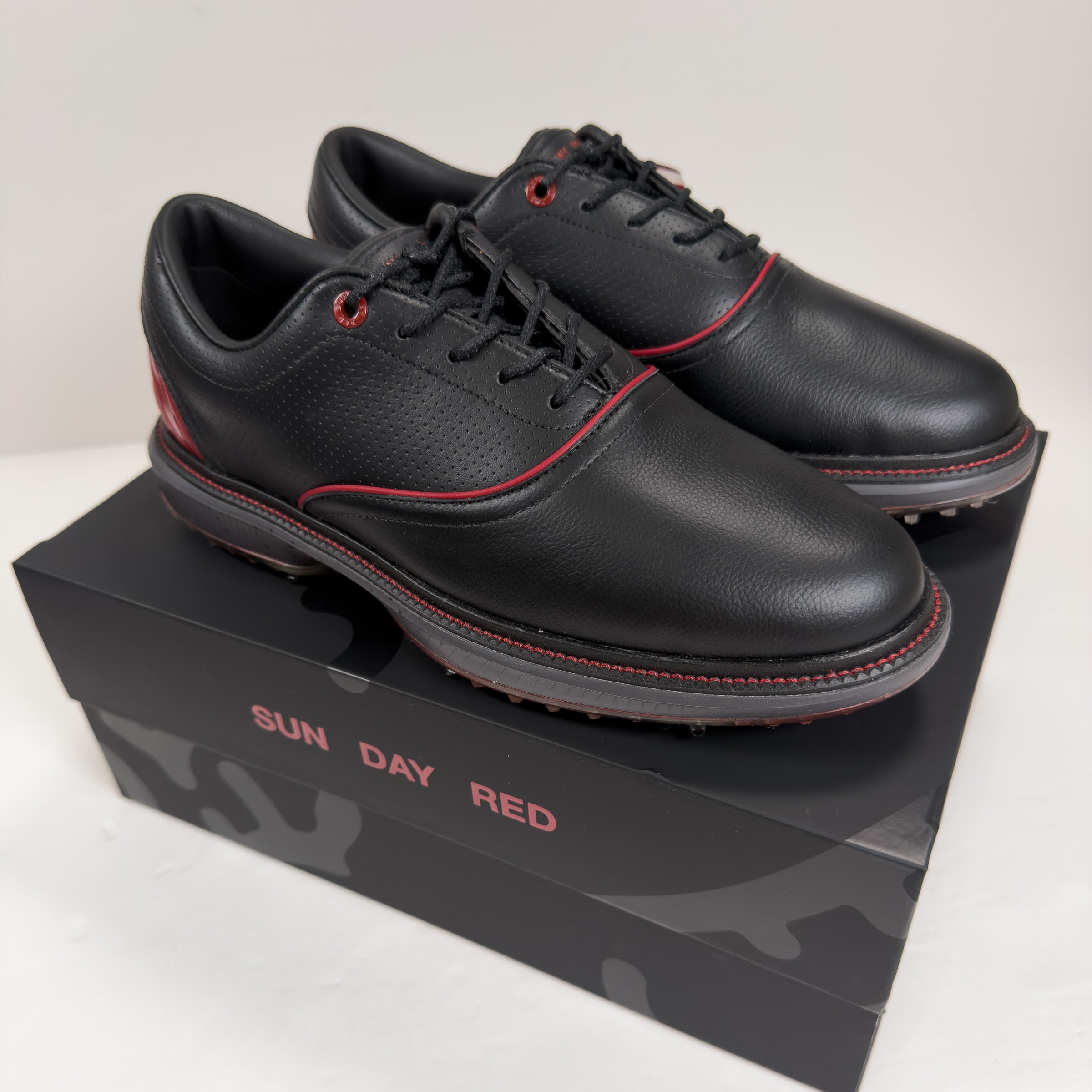 Sun Day Red Pioneer Cypress LE Golf Shoes